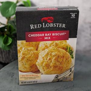 (2) Red Lobster Cheddar Bay biscuit mix 11.36oz, 2 boxes (no contents)